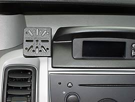 0274 Dash Mount Opel Vivaro/Renault Traffic 01