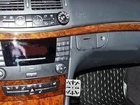 70074 Dash Mount Mercedes C-Class 02-CM