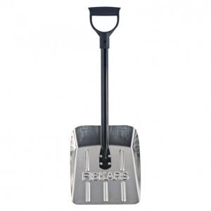 Fiskars Solid Autoilijan Lumilapio